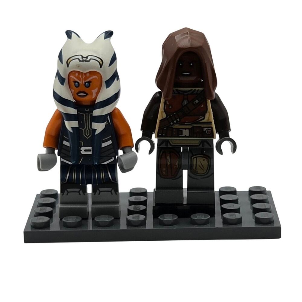 Lego Star Wars Ahsoka Tano And Din Djarin Minifigures Lot Of 2 With Tile VG